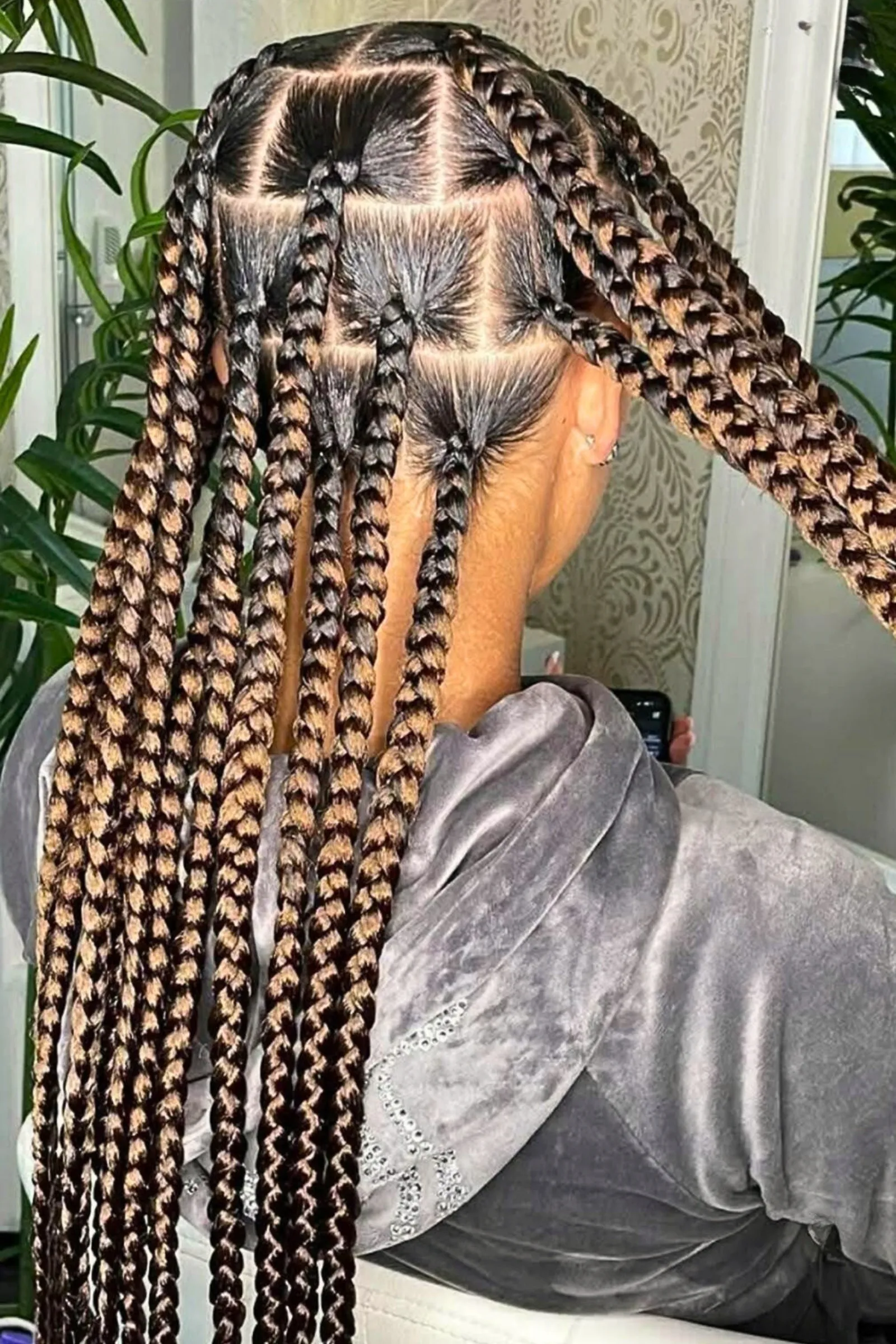 Jombo feed-in long braids